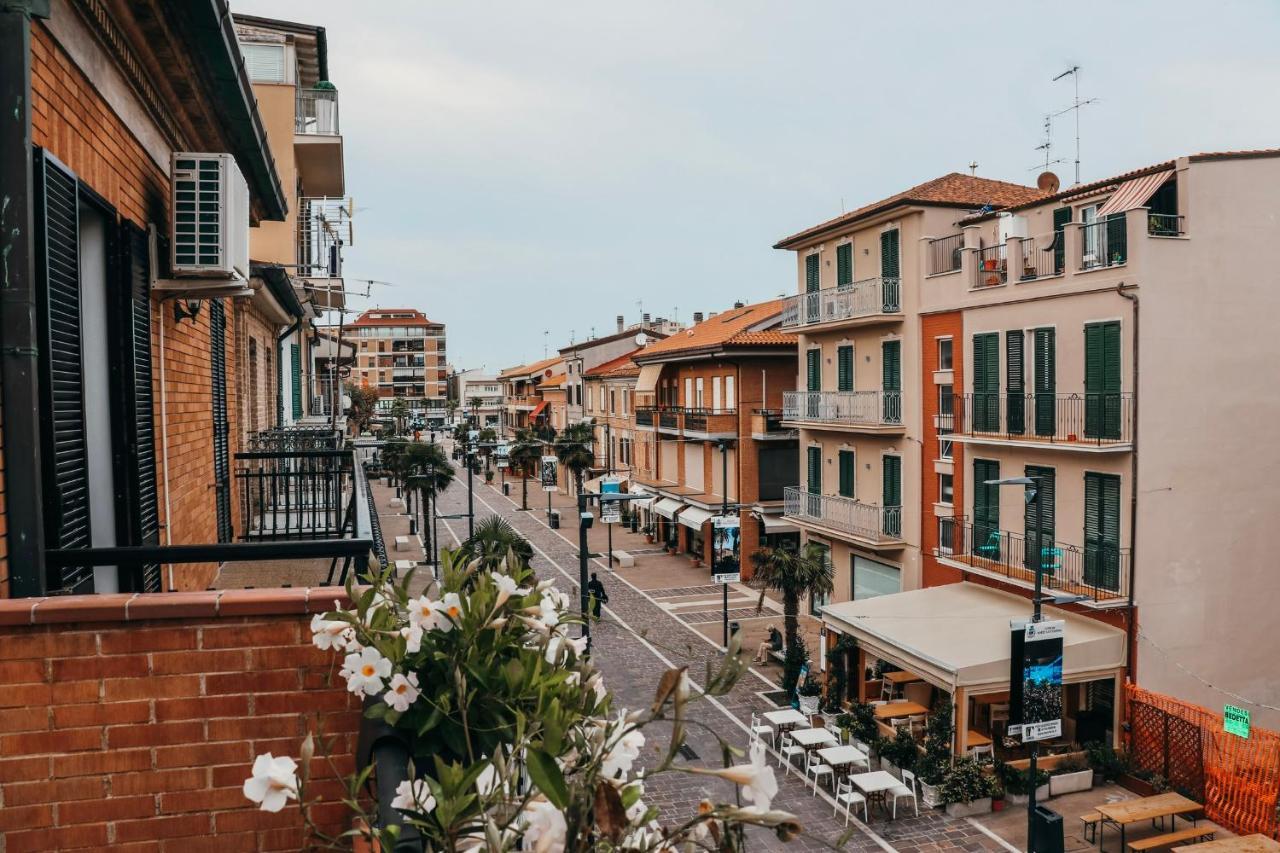 Battisti 56 Hotel Porto Sant'Elpidio Ngoại thất bức ảnh